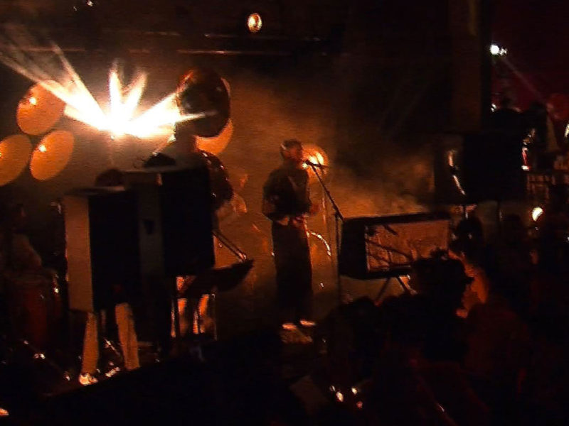 Aïtana Design, Caroline Viollier, graphisme, direction artistique, création graphique, design graphique, branding, Biarritz, Paris, studio de création, exposition, maison du peuple, concert